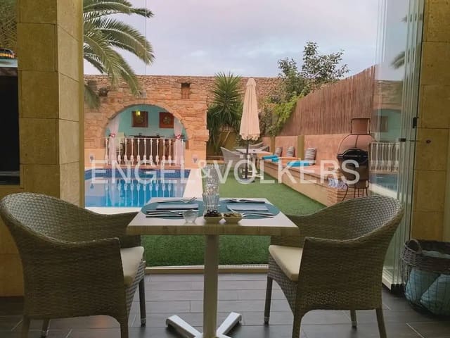 8 Zimmer Hotel zu verkaufen in Jalón / Xaló mit Pool - 1.500.000 € (Ref: 10076918)