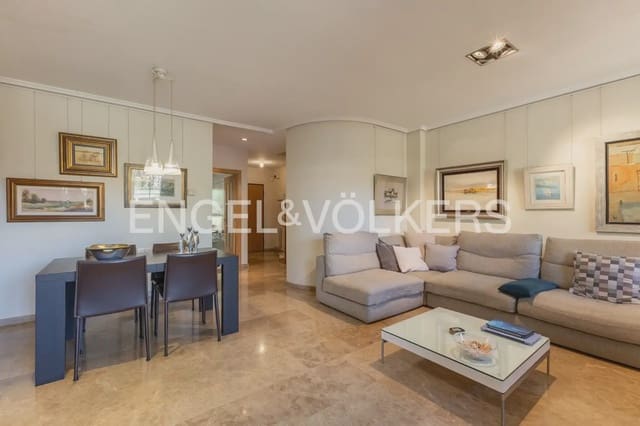 4 chambre Villa/Maison Mitoyenne à vendre à Beniferri, Valence ville avec piscine garage - 1 050 000 € (Ref: 10076919)