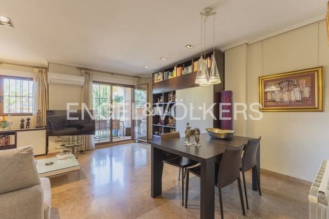 4 chambre Villa/Maison Mitoyenne à vendre à Beniferri, Valence ville avec piscine garage - 1 050 000 € (Ref: 10076919)