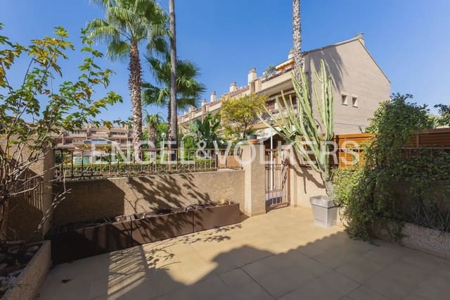 4 chambre Villa/Maison Mitoyenne à vendre à Beniferri, Valence ville avec piscine garage - 1 050 000 € (Ref: 10076919)