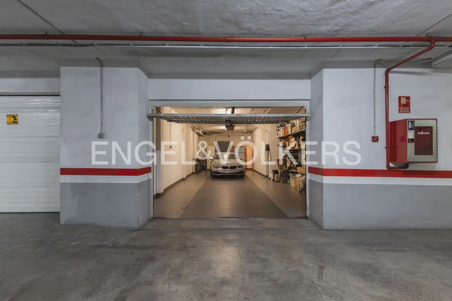 4 makuuhuone Rivitalo myytävänä paikassa Valencia kaupunki mukana uima-altaan 
autotalli - 1 050 000 € (Ref: 10076919)