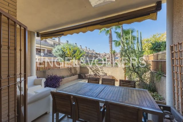 4 chambre Villa/Maison Mitoyenne à vendre à Beniferri, Valence ville avec piscine garage - 1 050 000 € (Ref: 10076919)