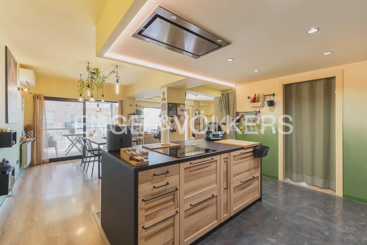 1 bedroom Flat for sale in Valencia city - € 355,000 (Ref: 10077202)