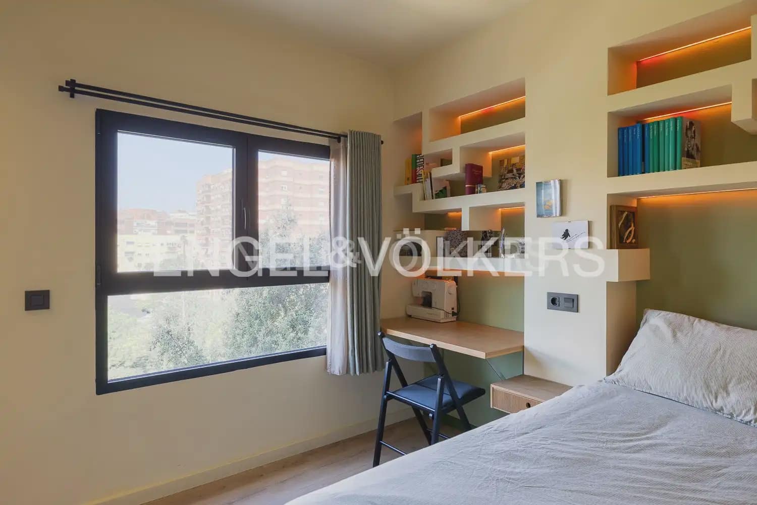 1 bedroom Flat for sale in Valencia city - € 355,000 (Ref: 10077202)