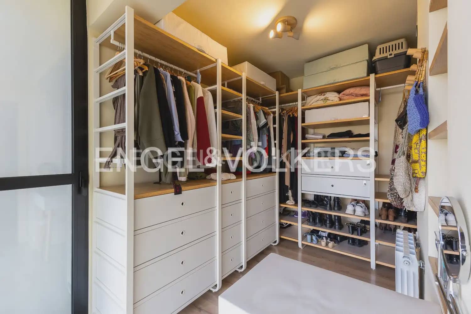 1 bedroom Flat for sale in Valencia city - € 355,000 (Ref: 10077202)