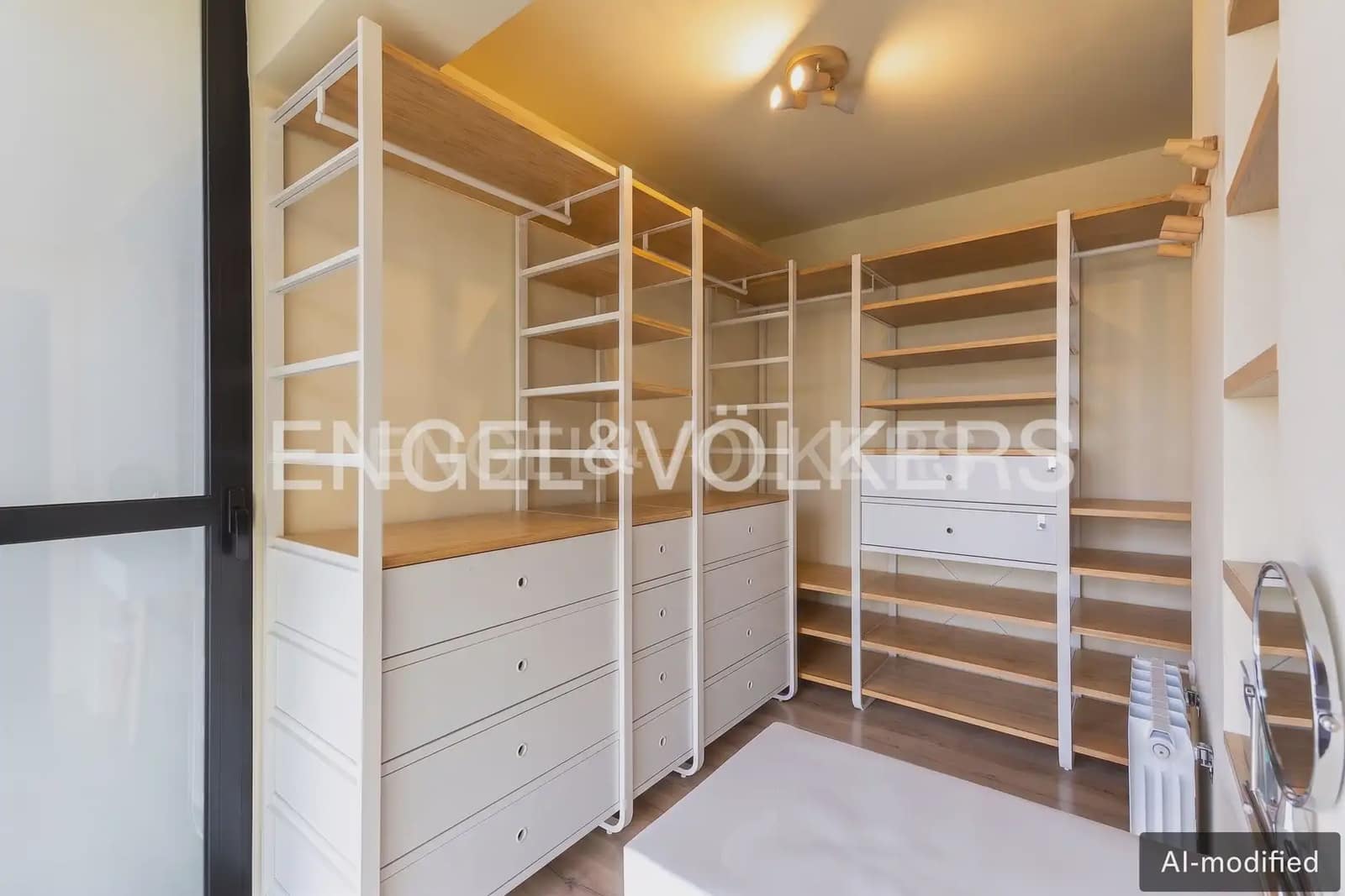 1 bedroom Flat for sale in Valencia city - € 355,000 (Ref: 10077202)