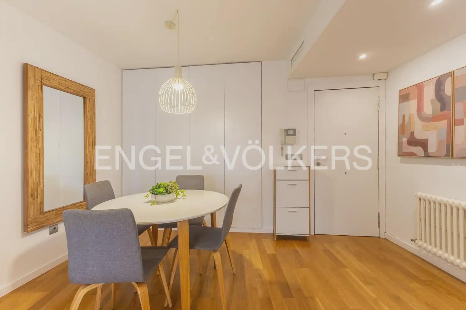 2 bedroom Flat for rent in Valencia city - € 1,650 (Ref: 10077203)