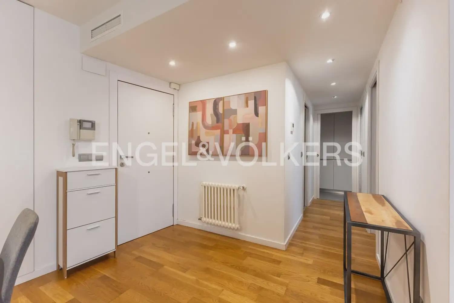 2 bedroom Flat for rent in Valencia city - € 1,650 (Ref: 10077203)