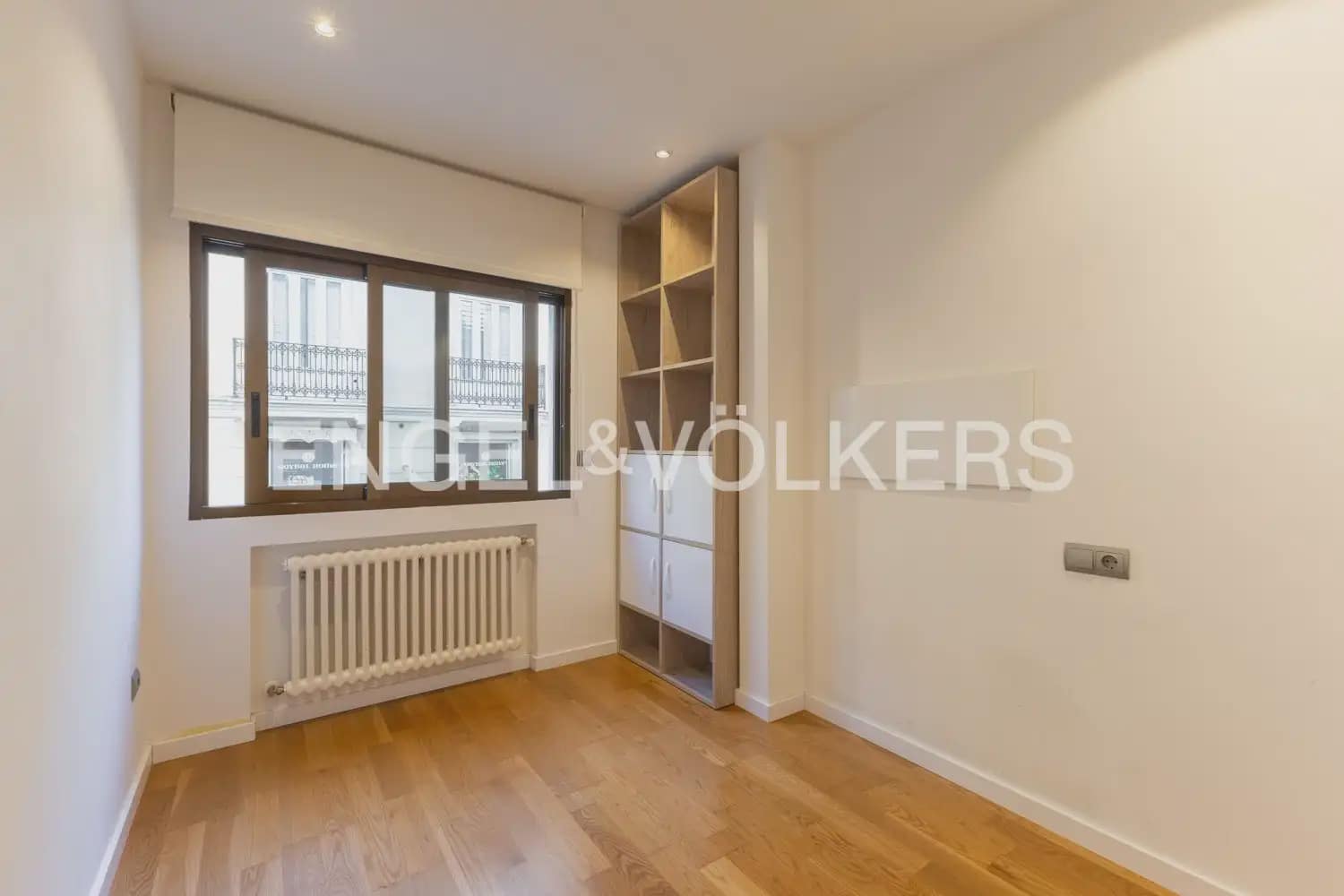 2 bedroom Flat for rent in Valencia city - € 1,650 (Ref: 10077203)