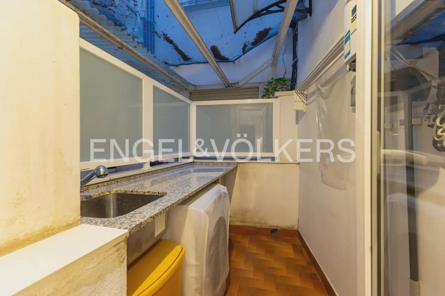 2 bedroom Flat for rent in Valencia city - € 1,650 (Ref: 10077203)