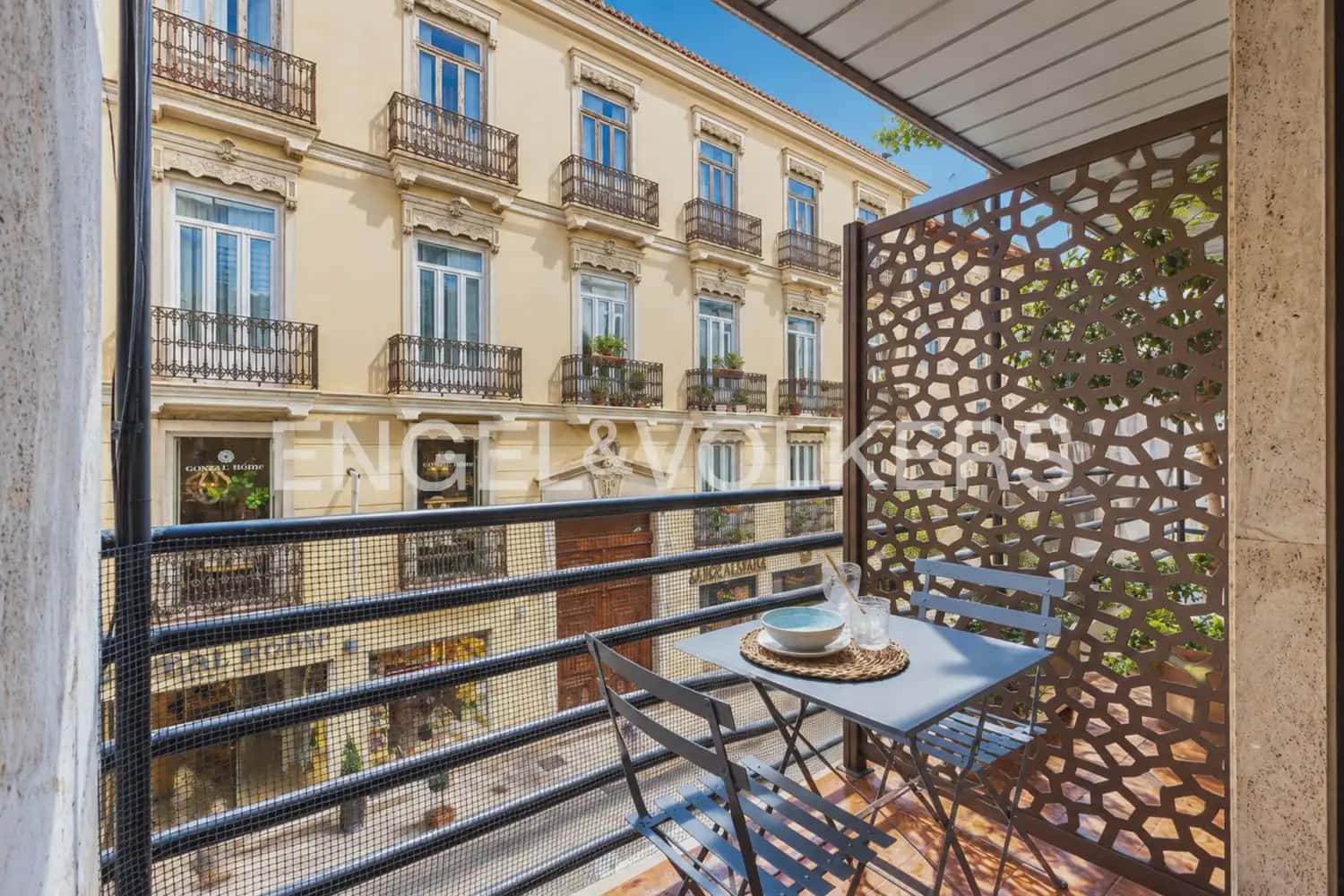 2 bedroom Flat for rent in Valencia city - € 1,650 (Ref: 10077203)