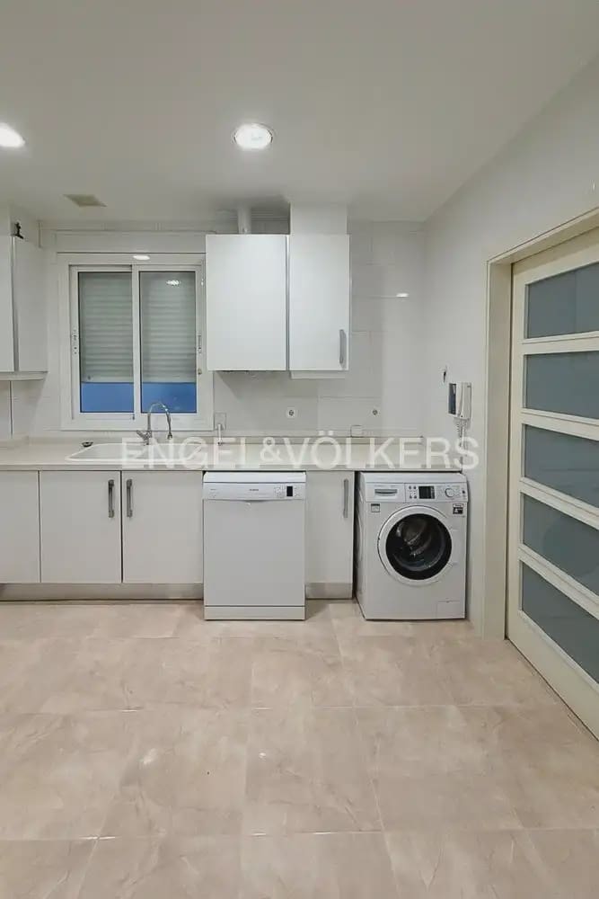 3 Zimmer Wohnung zu vermieten in Valencia Stadt - 2.600 € (Ref: 10077204)