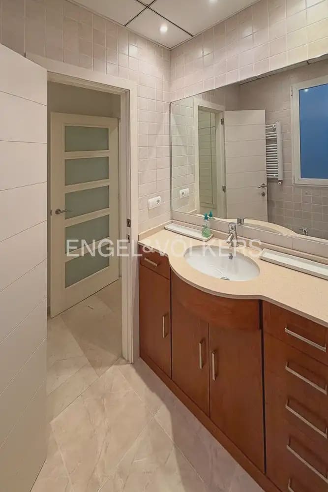 3 Zimmer Wohnung zu vermieten in Valencia Stadt - 2.600 € (Ref: 10077204)
