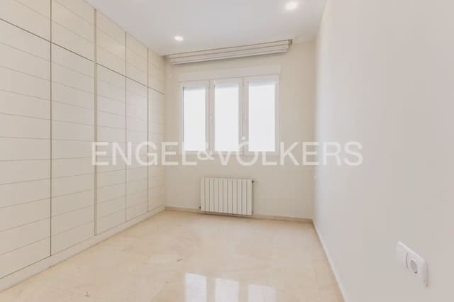 3 Zimmer Wohnung zu vermieten in El Pla del Remei, València Stadt - 2.600 € (Ref: 10077204)