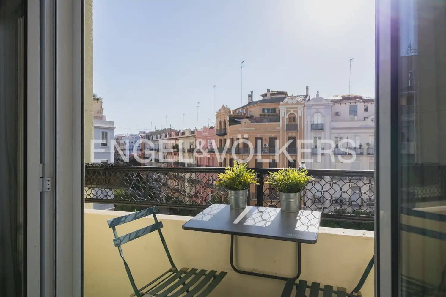 Piso de 3 habitaciones en València ciudad en venta - 450.000 € (Ref: 10077205)