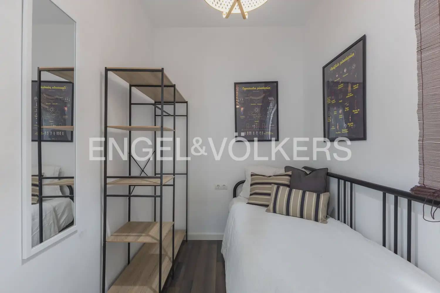 Piso de 3 habitaciones en València ciudad en venta - 450.000 € (Ref: 10077205)