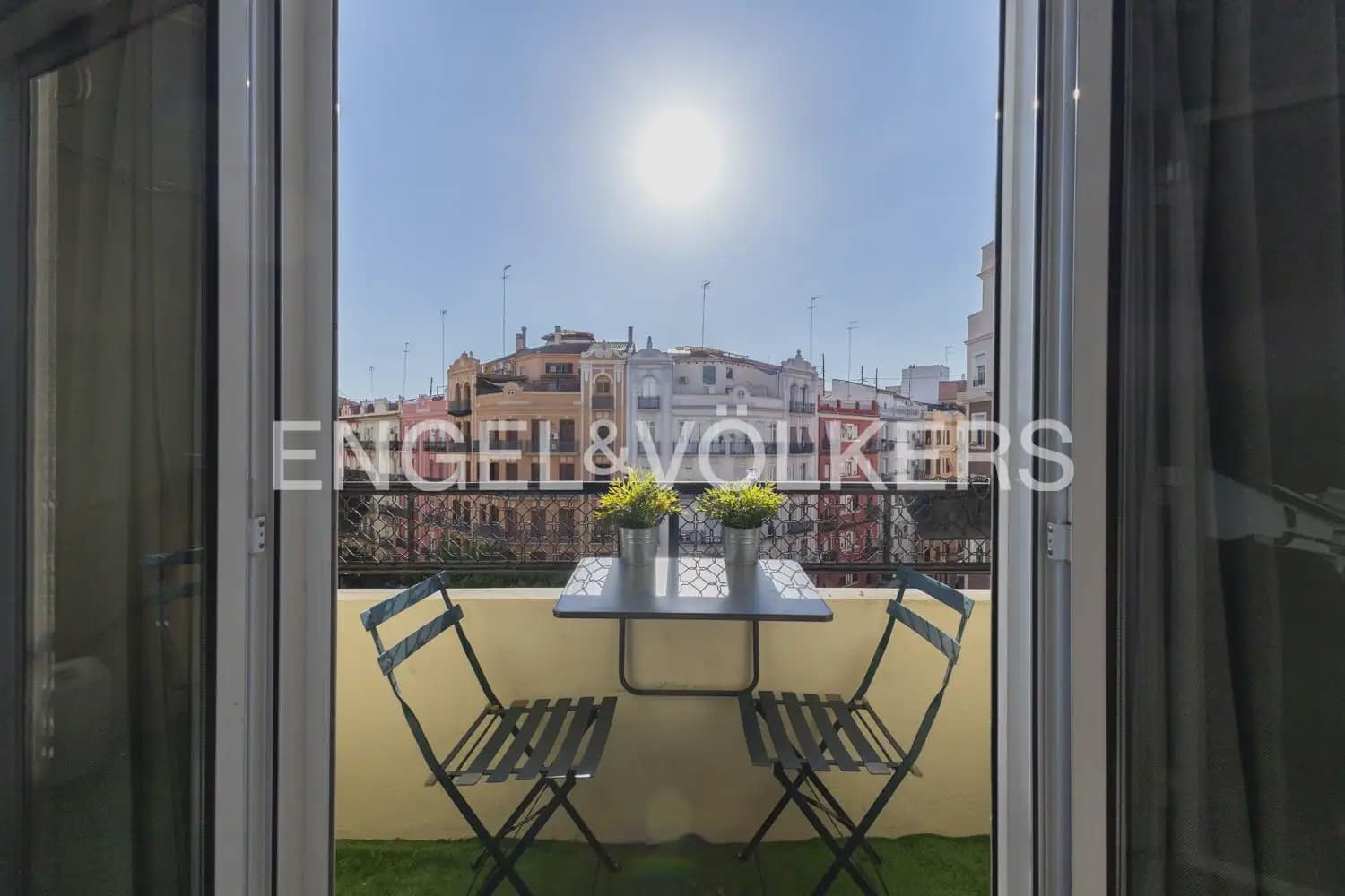 Piso de 3 habitaciones en València ciudad en venta - 450.000 € (Ref: 10077205)