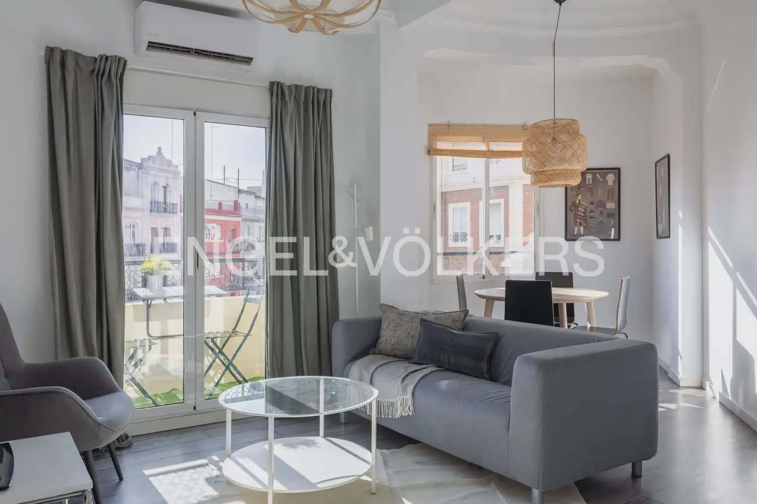 Piso de 3 habitaciones en València ciudad en venta - 450.000 € (Ref: 10077205)