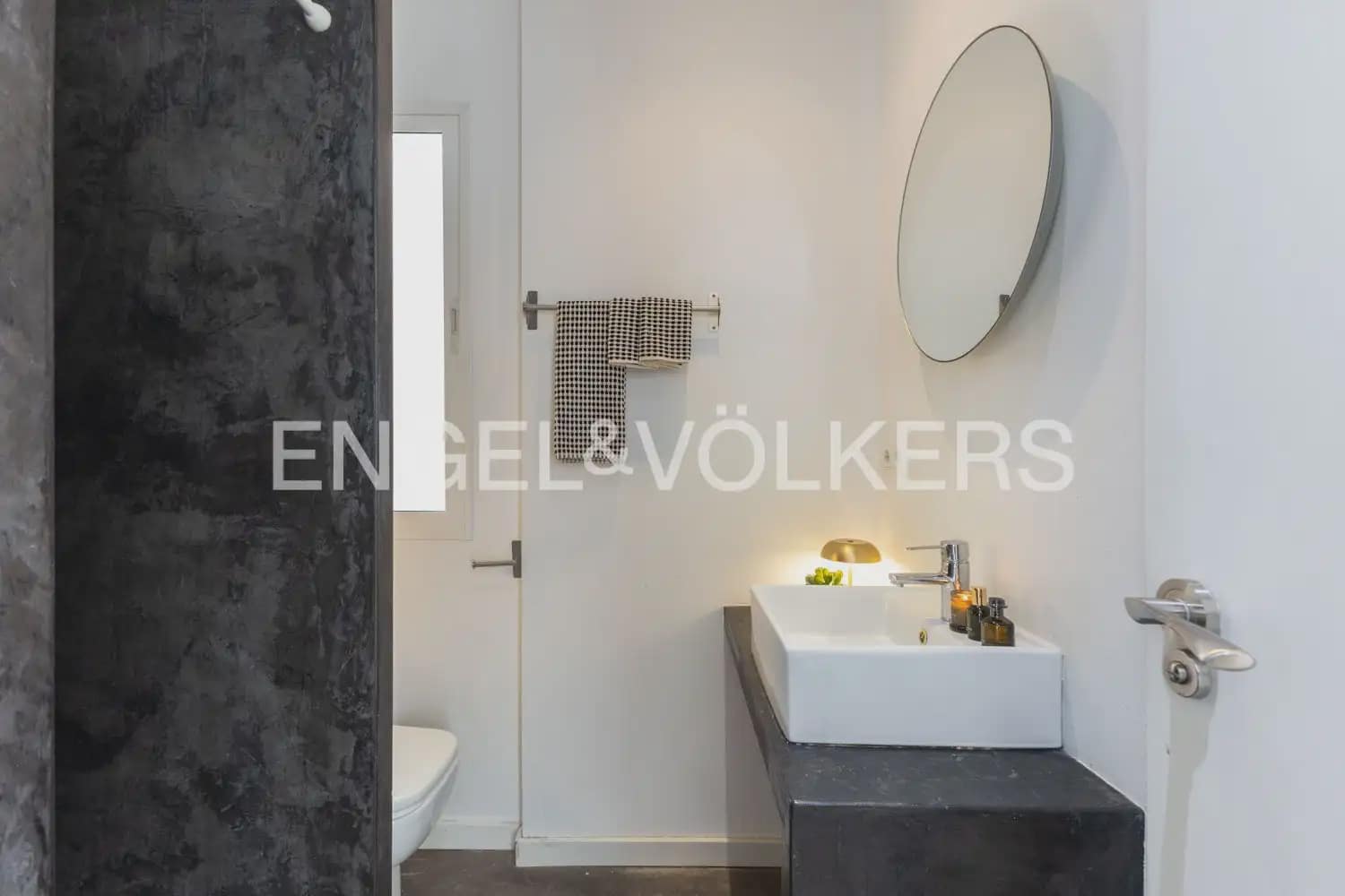 Piso de 3 habitaciones en València ciudad en venta - 450.000 € (Ref: 10077205)
