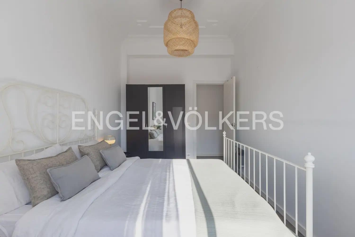Piso de 3 habitaciones en València ciudad en venta - 450.000 € (Ref: 10077205)
