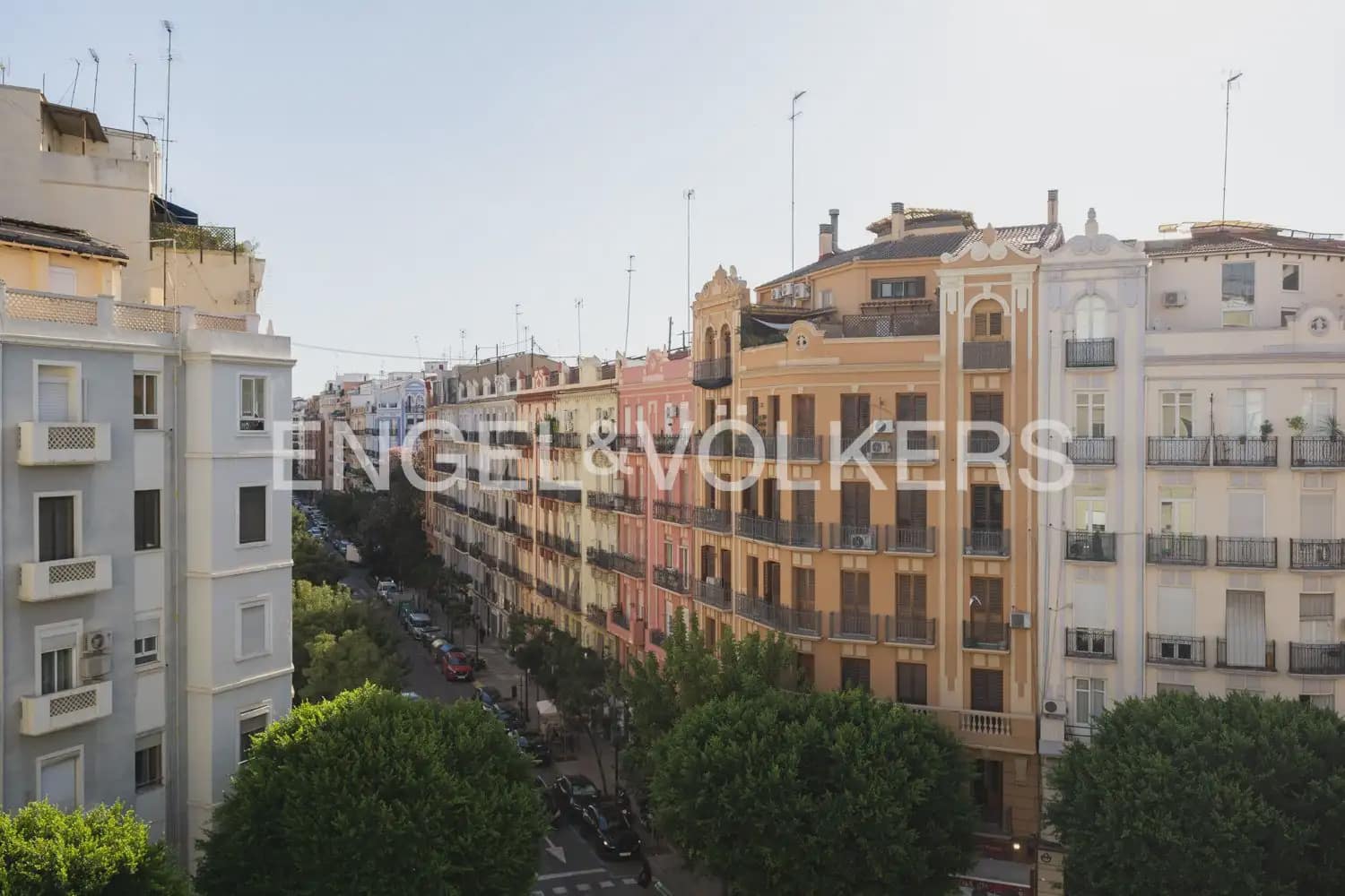 Piso de 3 habitaciones en València ciudad en venta - 450.000 € (Ref: 10077205)