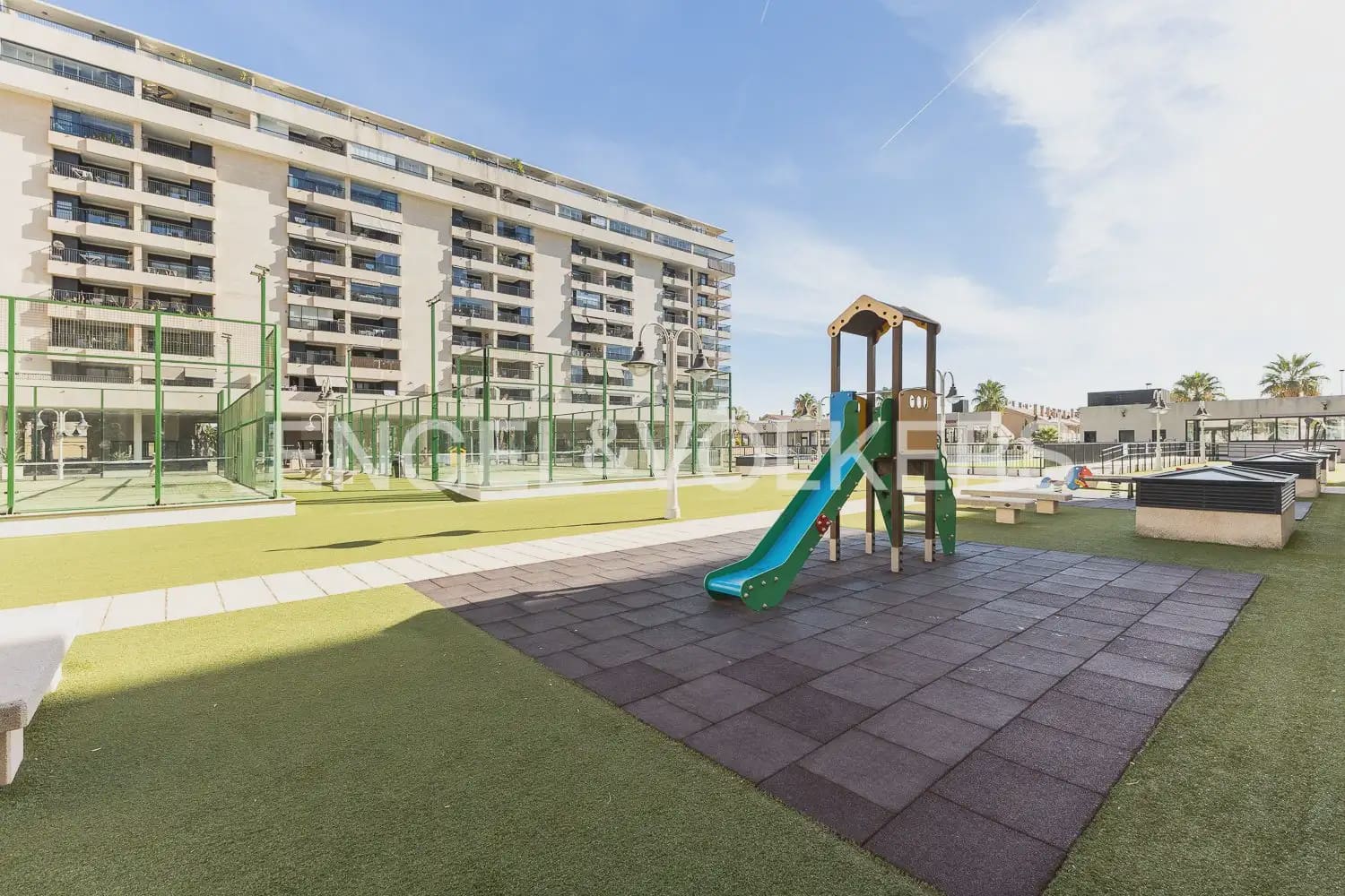 2 soverom Leilighet til leie i Alboraya / Alboraia med svømmebasseng garasje - € 1 900 (Ref: 10077281)