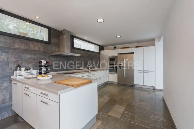 3 makuuhuone Huvila vuokrattavana paikassa Bonavista - Lago de San Lorenzo, Cullera mukana uima-altaan 
autotalli - 3 300 € (Ref: 10077282)