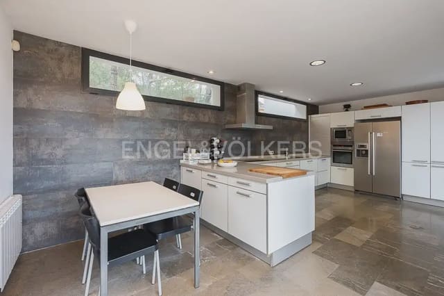 3 makuuhuone Huvila vuokrattavana paikassa Bonavista - Lago de San Lorenzo, Cullera mukana uima-altaan 
autotalli - 3 300 € (Ref: 10077282)