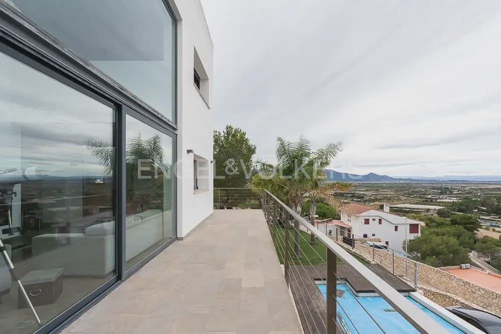 3 quarto Moradia para arrendar em Cullera com piscina garagem - 3 300 € (Ref: 10077282)