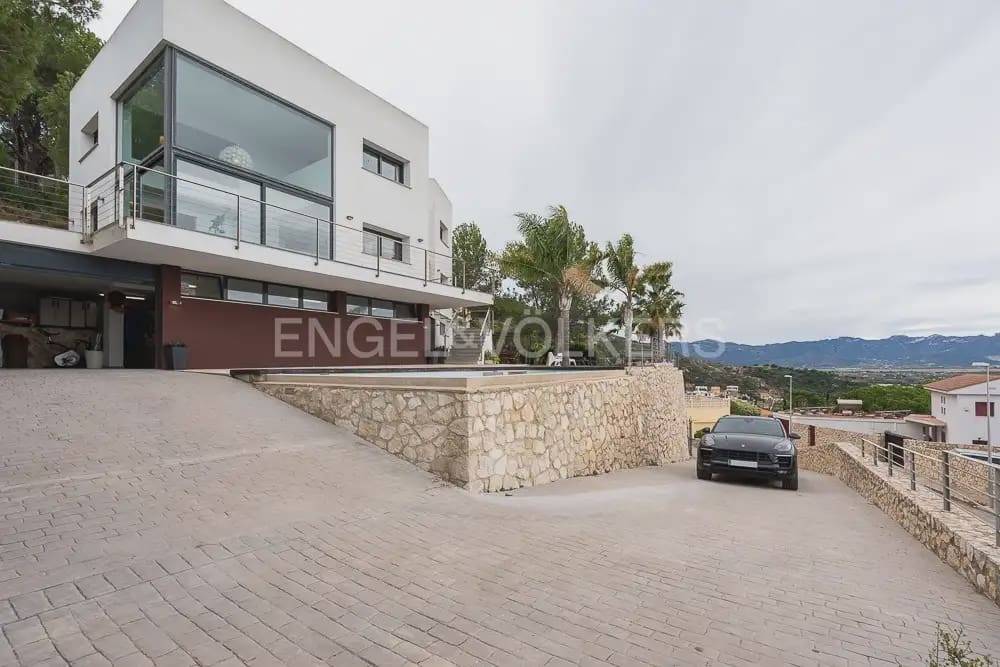 3 quarto Moradia para arrendar em Cullera com piscina garagem - 3 300 € (Ref: 10077282)