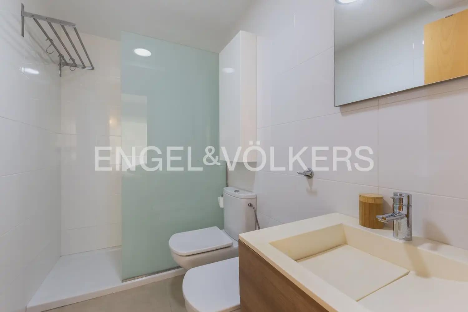 Adosado de 3 habitaciones en Daimús en venta con garaje - 350.000 € (Ref: 10078822)