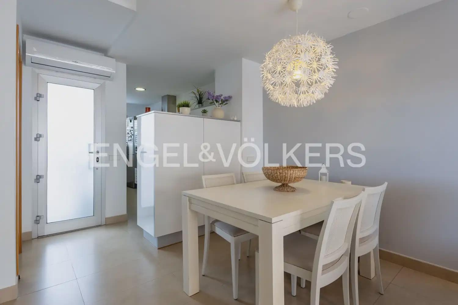 Adosado de 3 habitaciones en Daimús en venta con garaje - 350.000 € (Ref: 10078822)