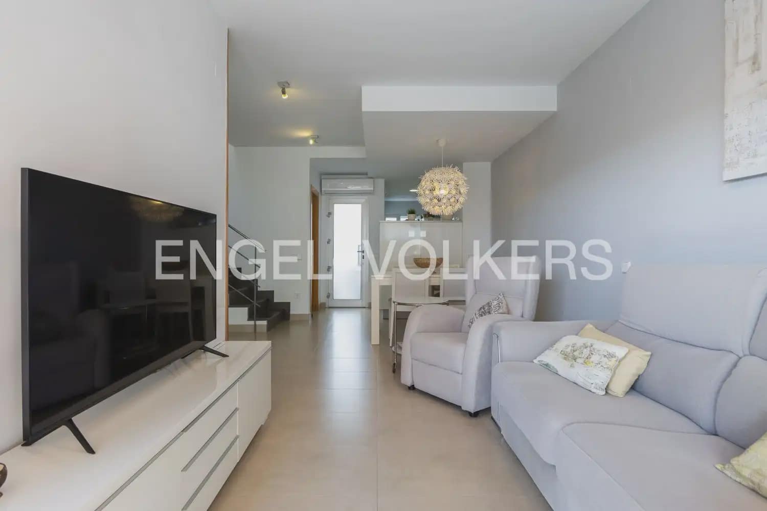 Adosado de 3 habitaciones en Daimús en venta con garaje - 350.000 € (Ref: 10078822)