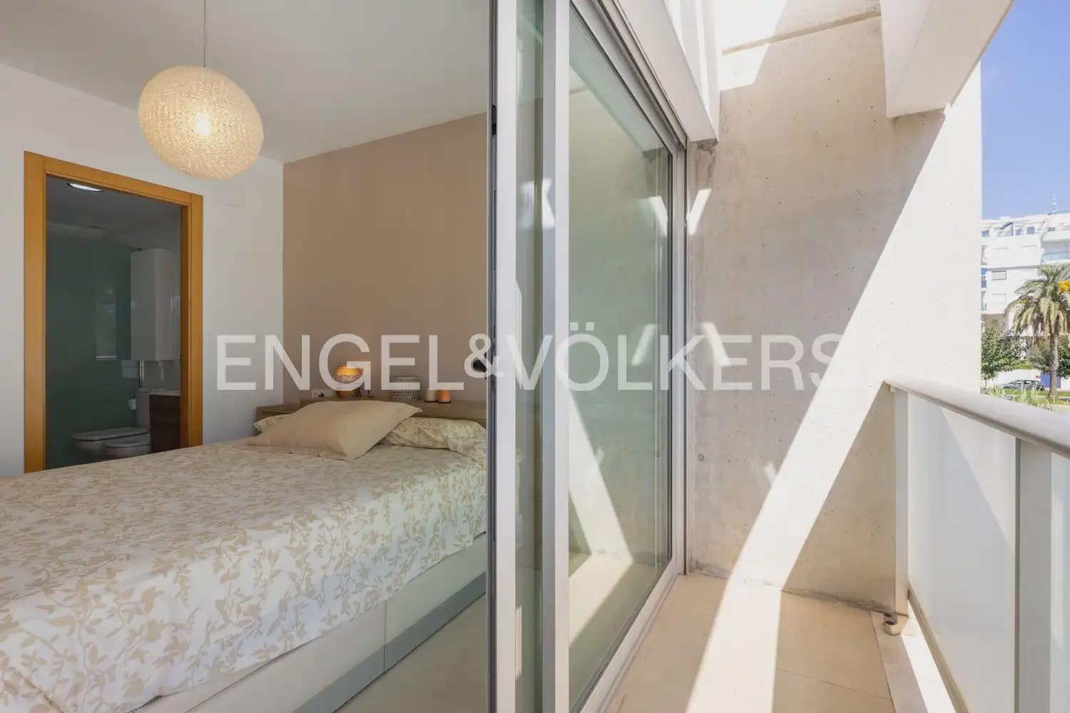 Adosado de 3 habitaciones en Daimús en venta con garaje - 350.000 € (Ref: 10078822)