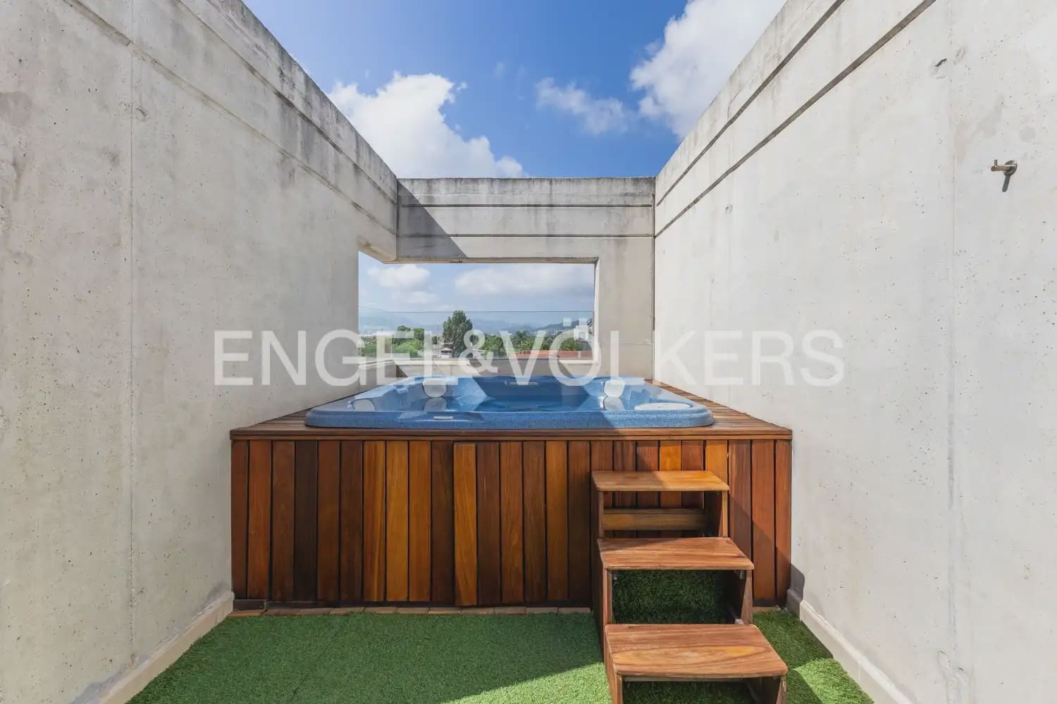 Adosado de 3 habitaciones en Daimús en venta con garaje - 350.000 € (Ref: 10078822)