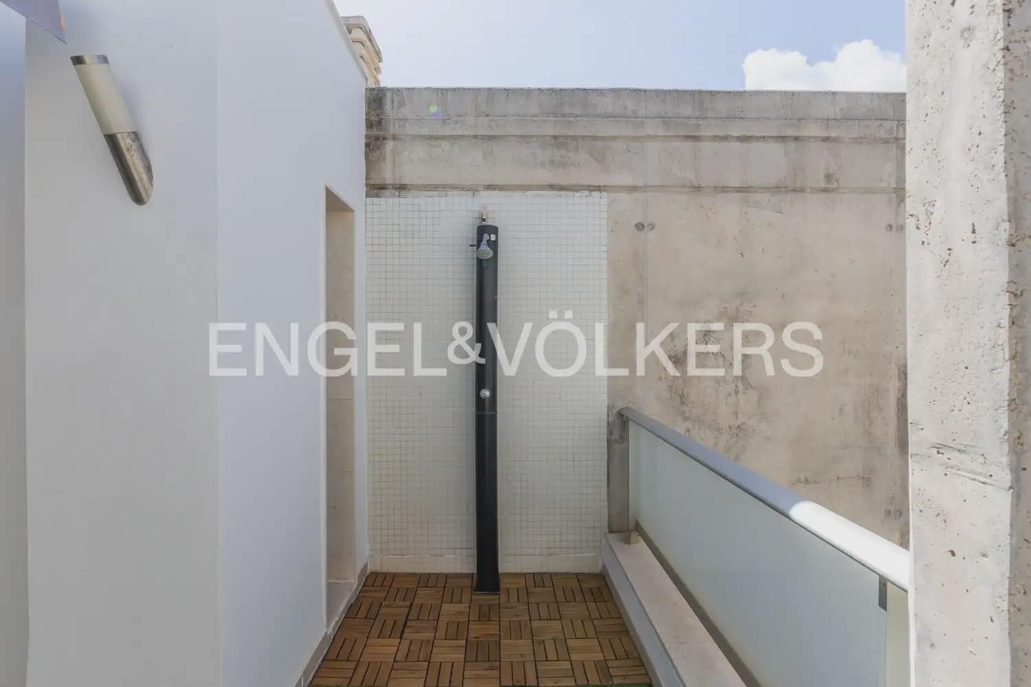 Adosado de 3 habitaciones en Daimús en venta con garaje - 350.000 € (Ref: 10078822)