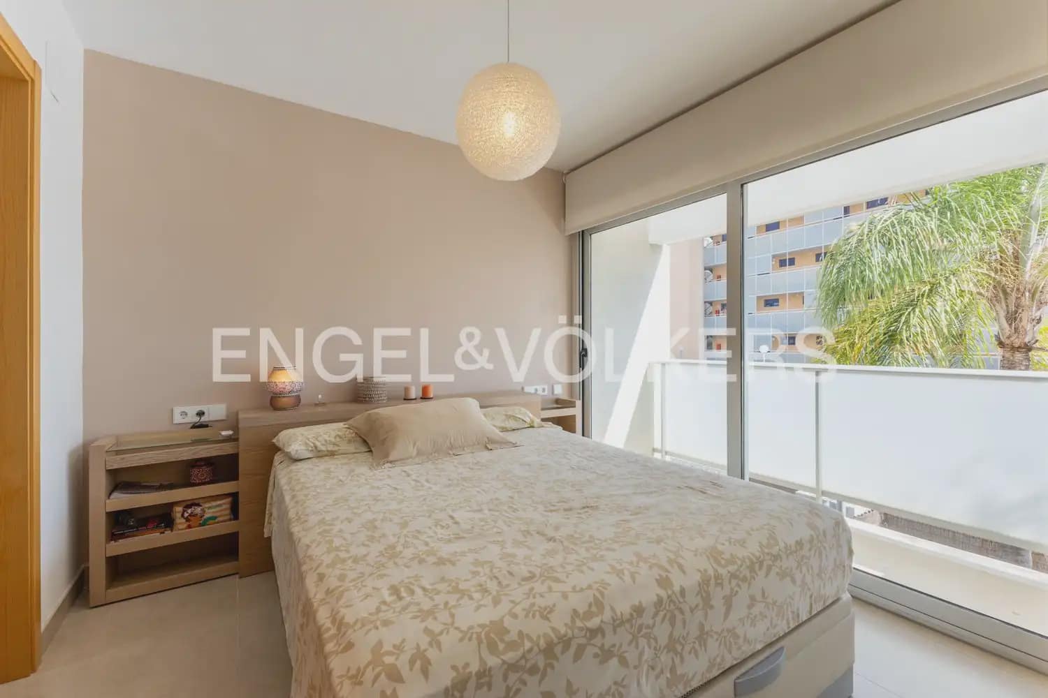 Adosado de 3 habitaciones en Daimús en venta con garaje - 350.000 € (Ref: 10078822)