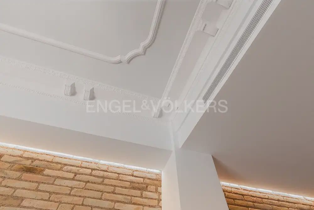 Appartement de 3 chambres à louer à Valence ville avec garage - 3 500 € (Ref: 10079123)