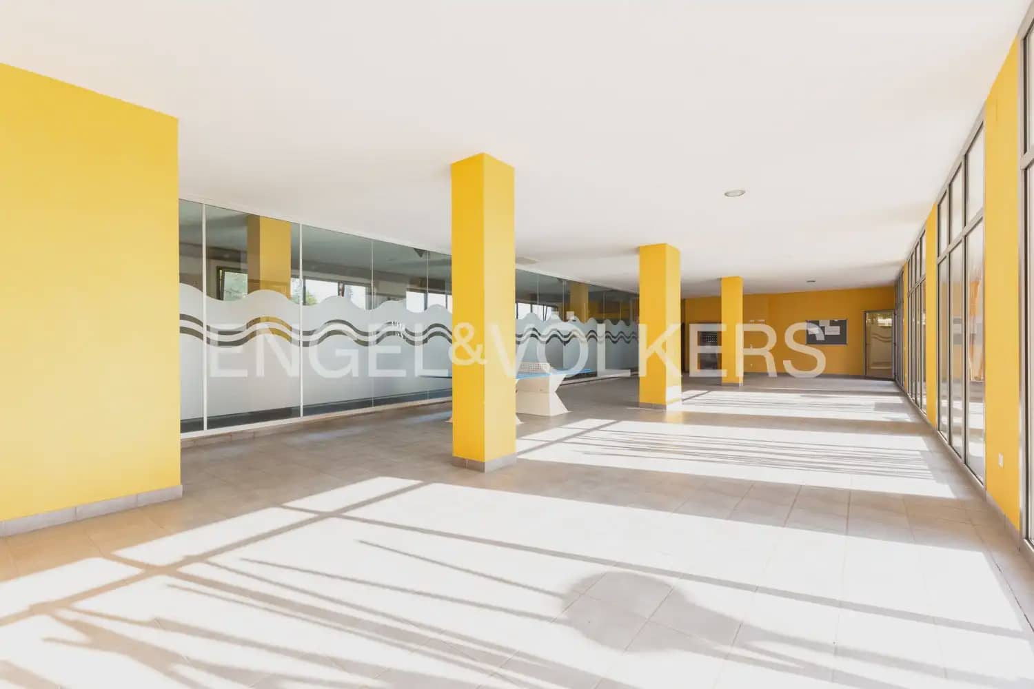 2 Zimmer Wohnung zu verkaufen in Castello de la Plana mit Pool Garage - 250.000 € (Ref: 10079124)