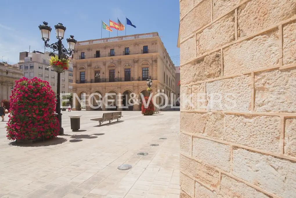 2 Zimmer Wohnung zu verkaufen in Castello de la Plana mit Pool Garage - 250.000 € (Ref: 10079124)