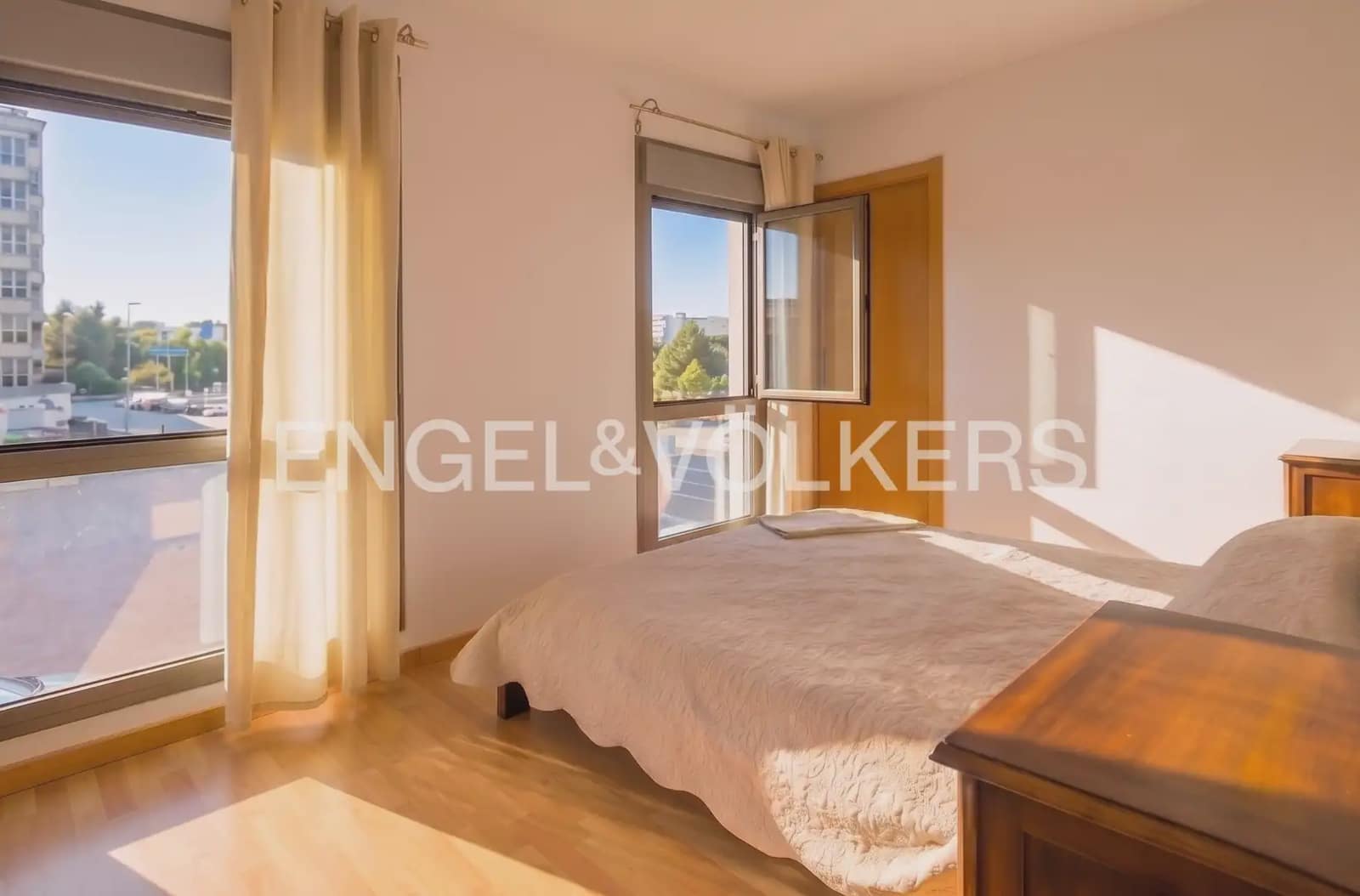 2 Zimmer Wohnung zu verkaufen in Castello de la Plana mit Pool Garage - 250.000 € (Ref: 10079124)