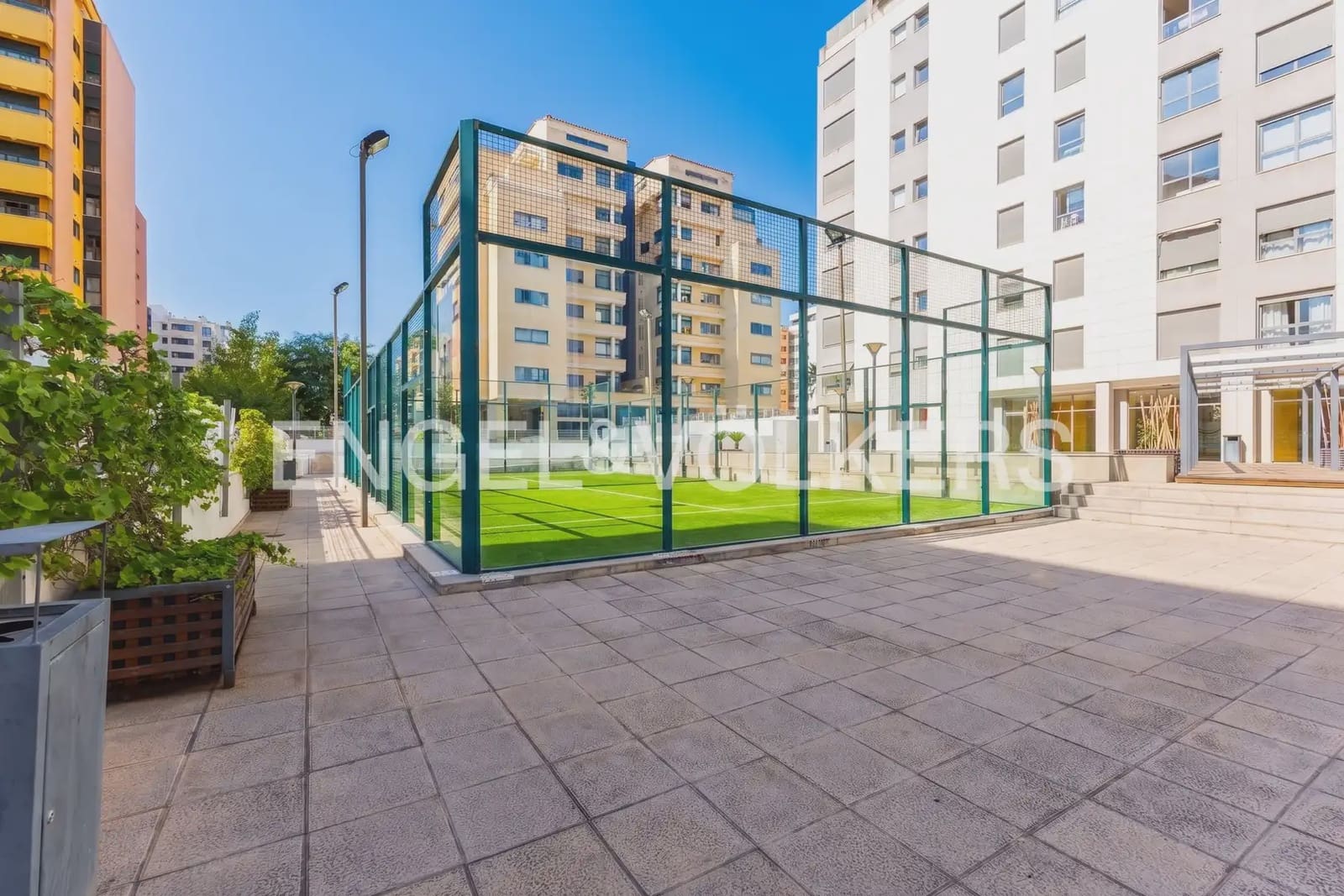 2 Zimmer Wohnung zu verkaufen in Castello de la Plana mit Pool Garage - 250.000 € (Ref: 10079124)