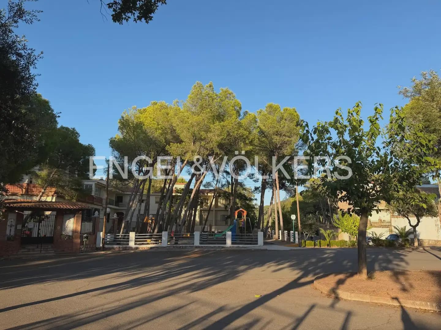 Terre non Aménagée à vendre à Serra - 195 000 € (Ref: 10079880)