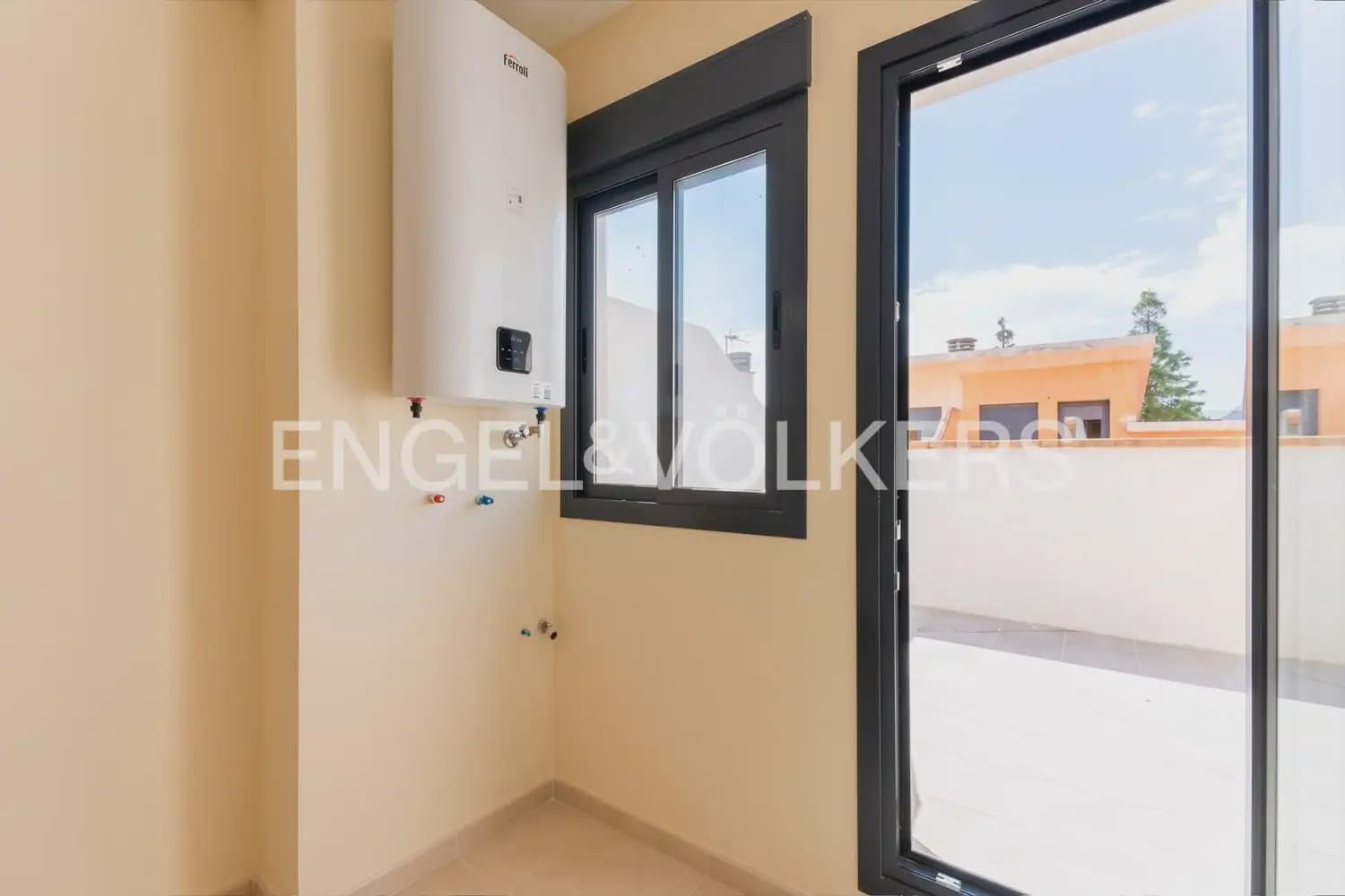 3 bedroom Terraced Villa for sale in Els Poblets with pool - € 245,000 (Ref: 10079881)