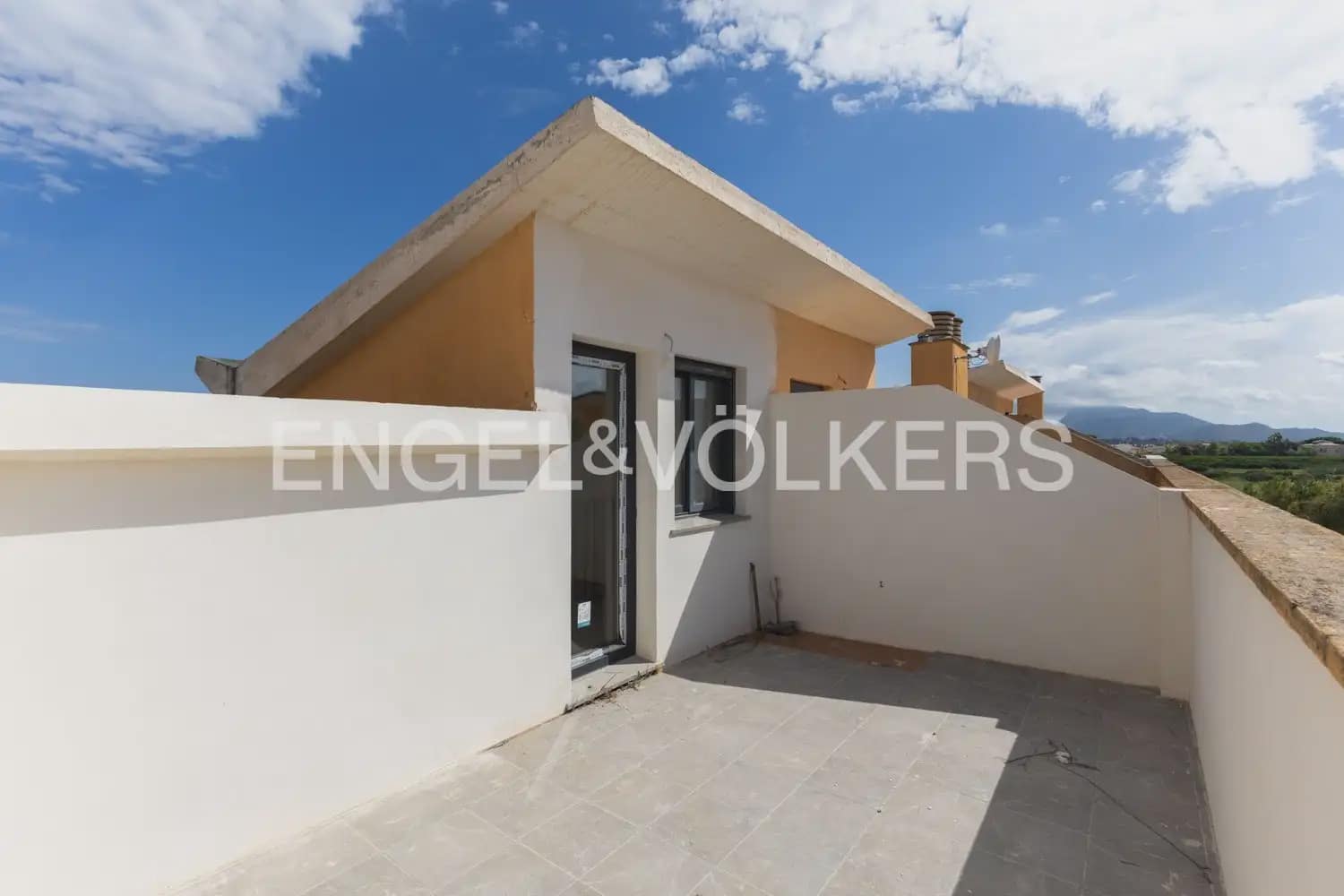 3 bedroom Terraced Villa for sale in Els Poblets with pool - € 245,000 (Ref: 10079881)