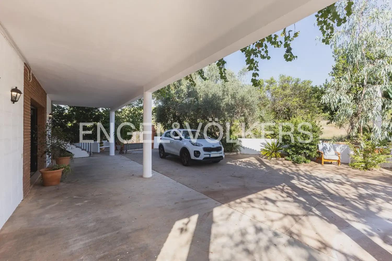 4 bedroom Finca/Country House for sale in Carcaixent with garage - € 275,000 (Ref: 10080174)
