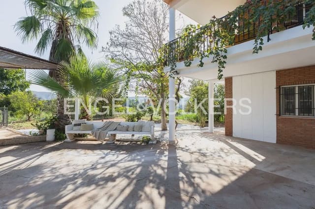 4 bedroom Finca/Country House for sale in Carcaixent with garage - € 275,000 (Ref: 10080174)