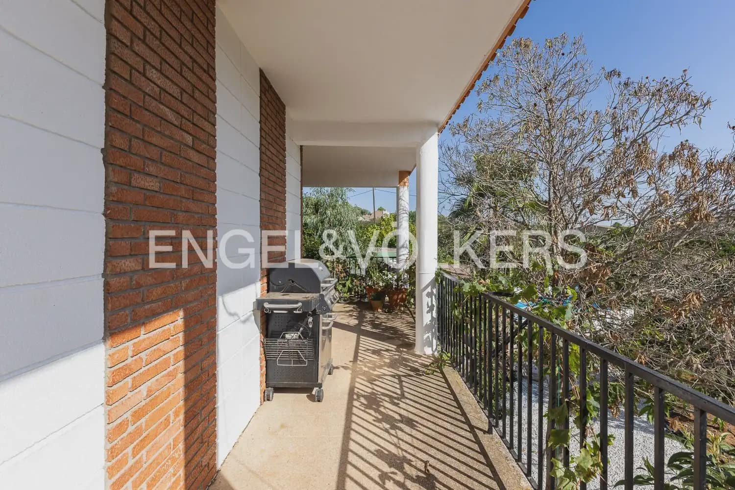 4 bedroom Finca/Country House for sale in Carcaixent with garage - € 275,000 (Ref: 10080174)