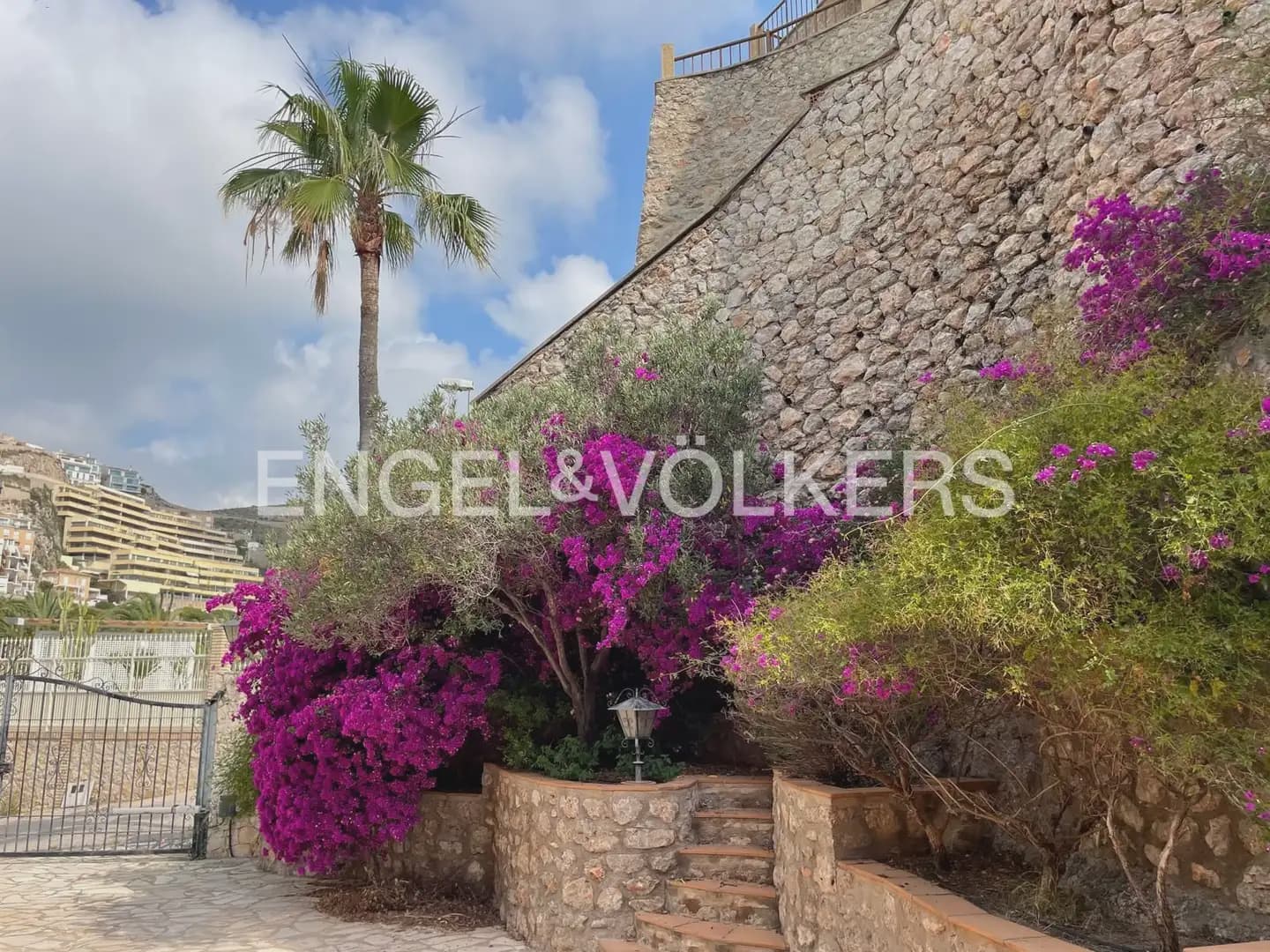 Chalet de 5 habitaciones en Cullera en alquiler con piscina garaje - 5.000 € (Ref: 10080175)