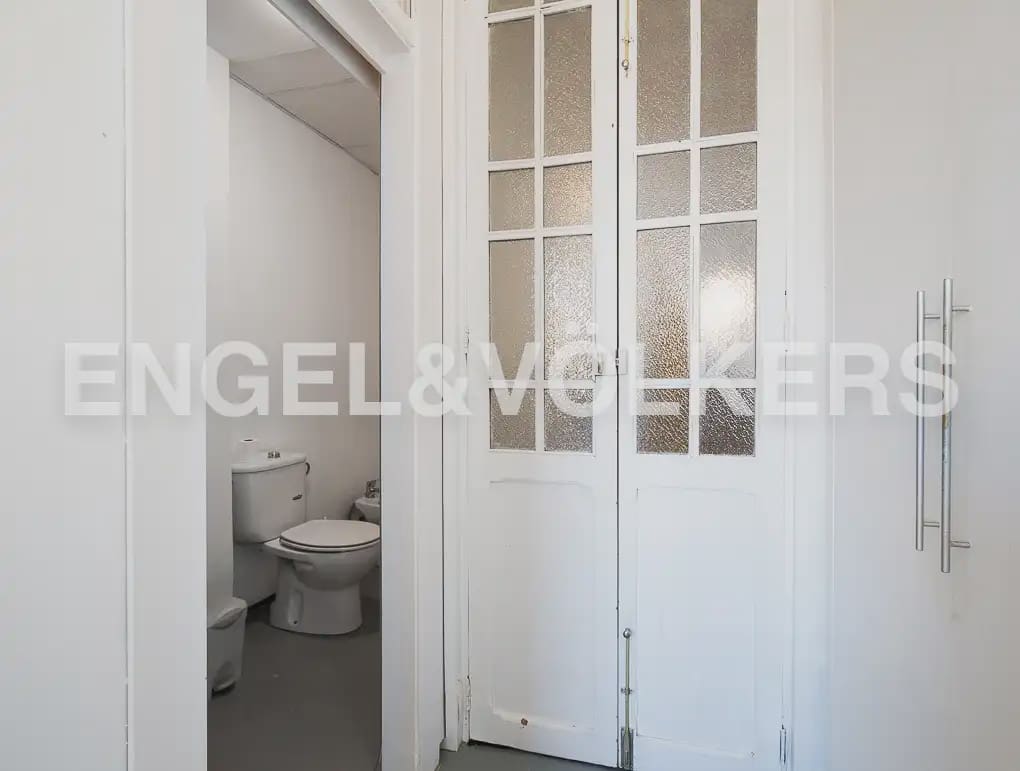 Piso de 2 habitaciones en València ciudad en alquiler - 2.200 € (Ref: 10082155)